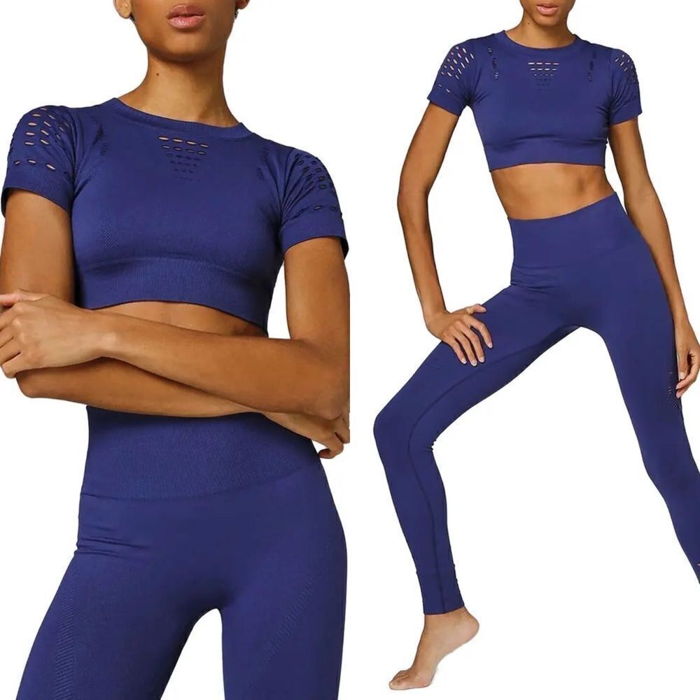 Seamless Ladder Crop Tee & Seamless Ladder Stitch Ankle Leggings
IVY PARK®